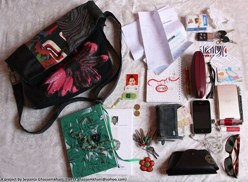 Фотография: Заглянем в сумки к жителям Ирана №85 - BigPicture.ru