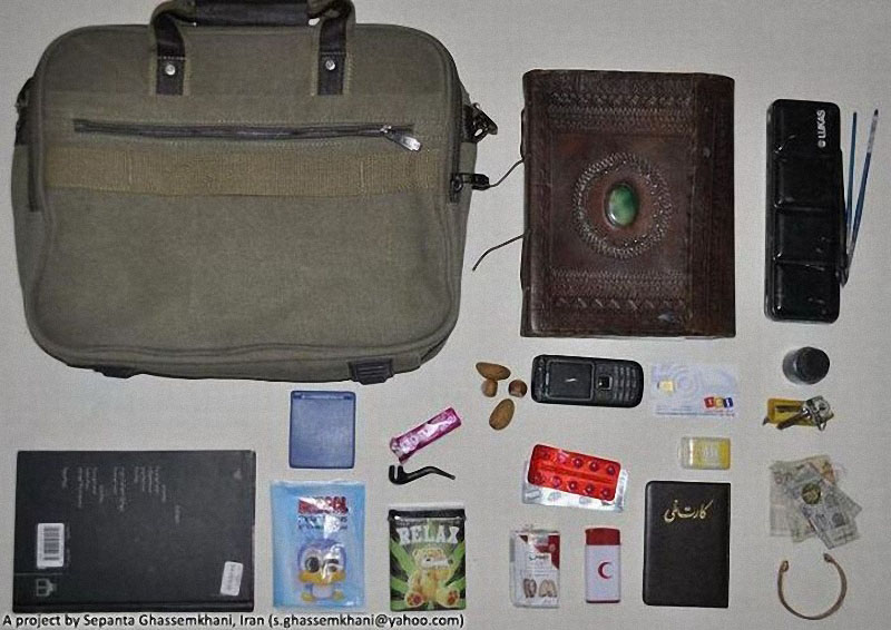 Фотография: Заглянем в сумки к жителям Ирана №112 - BigPicture.ru