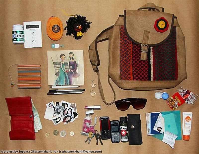 Фотография: Заглянем в сумки к жителям Ирана №128 - BigPicture.ru