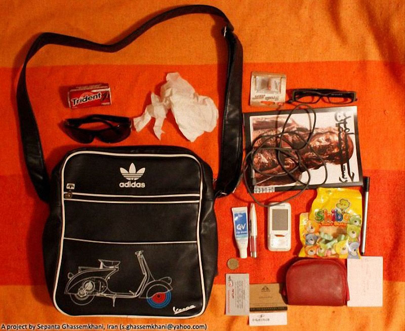Фотография: Заглянем в сумки к жителям Ирана №152 - BigPicture.ru