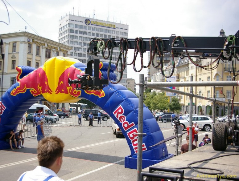 Фотография: За кулисами Red Bull Ралли на Тарантасах: Киев 2011 №11 - BigPicture.ru