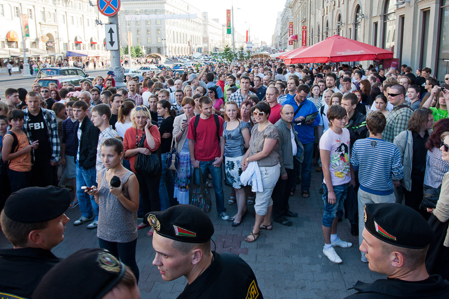 Фотография: Разгон мирной акции в Минске №13 - BigPicture.ru