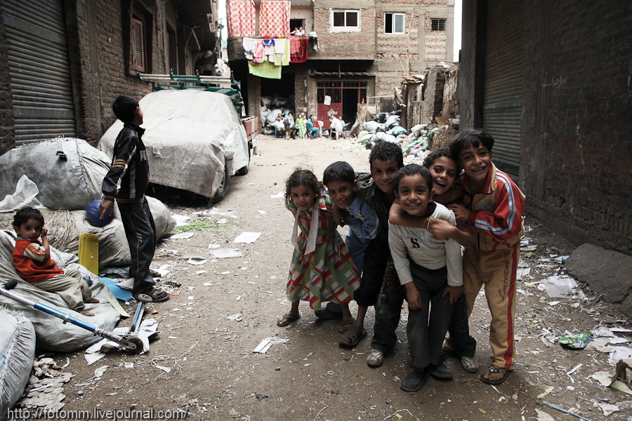 Фотография: Город в городе: квартал мусорщиков в Каире №13 - BigPicture.ru