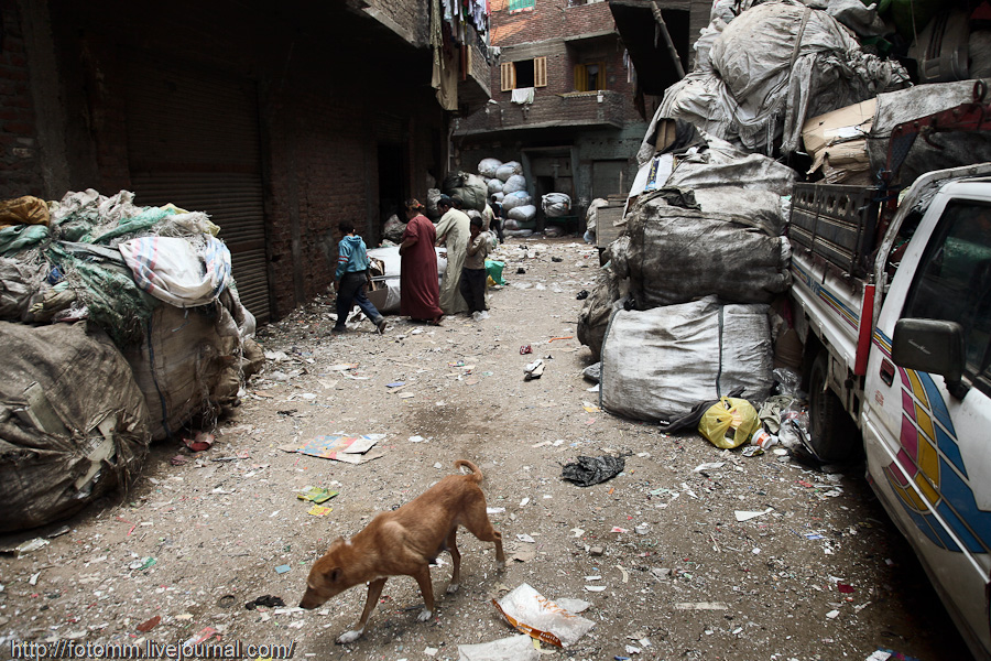 Фотография: Город в городе: квартал мусорщиков в Каире №14 - BigPicture.ru