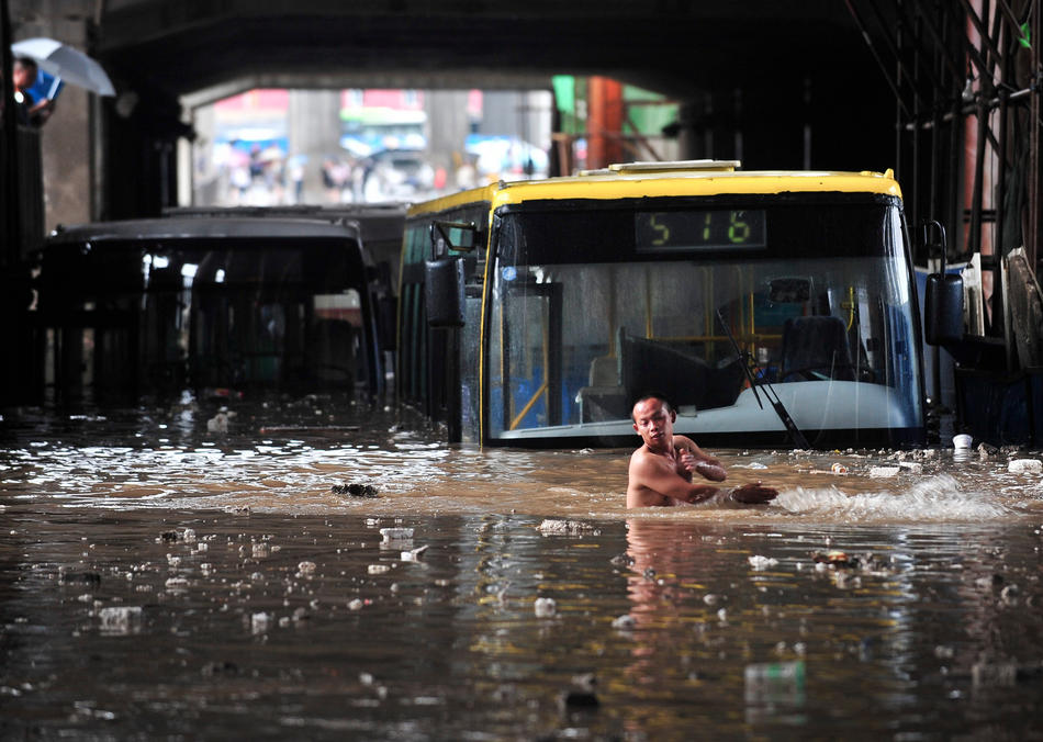 Фотография: Наводнение в Китае №15 - BigPicture.ru
