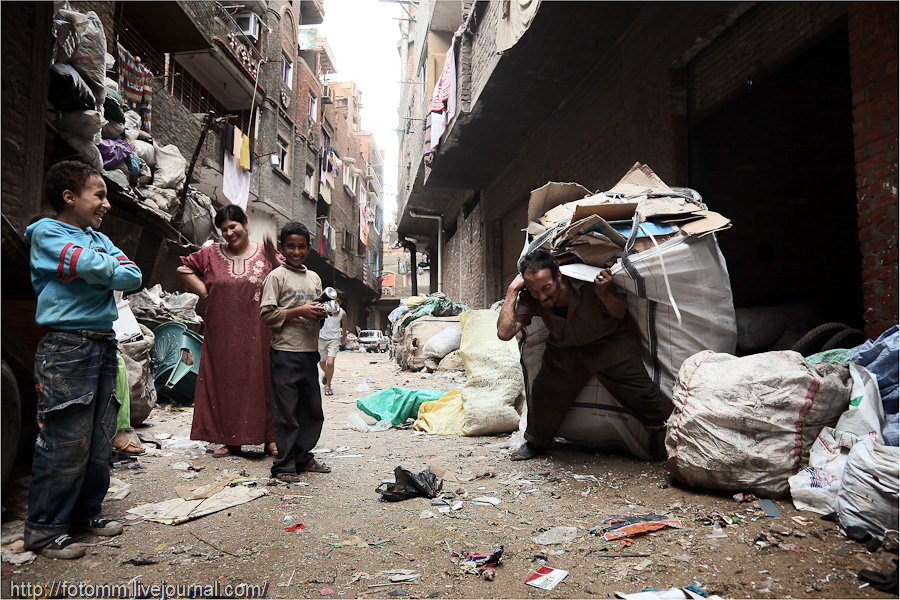 Фотография: Город в городе: квартал мусорщиков в Каире №16 - BigPicture.ru