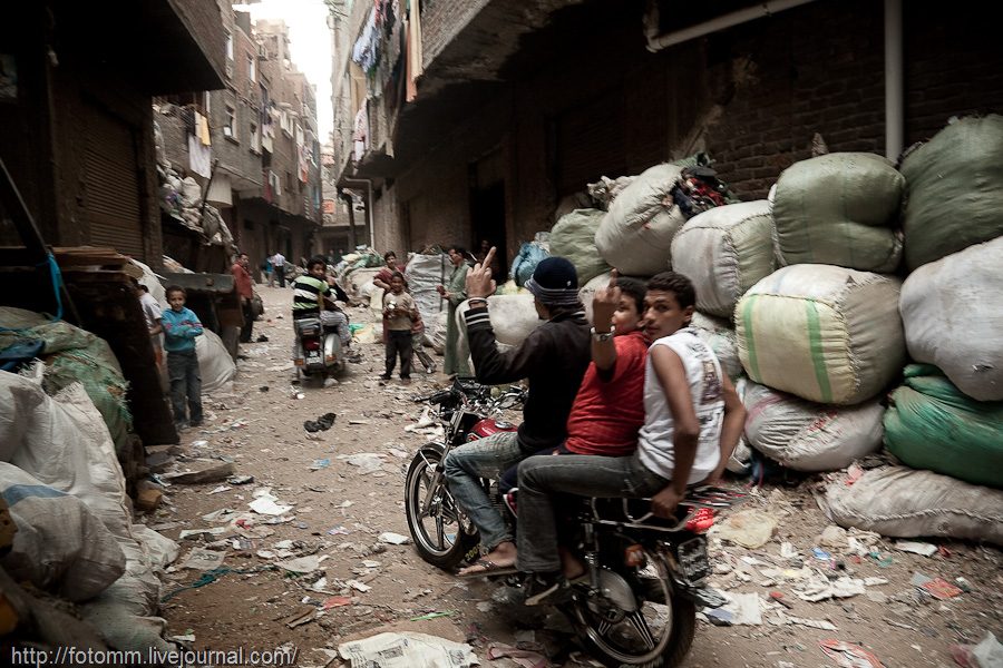 Фотография: Город в городе: квартал мусорщиков в Каире №17 - BigPicture.ru