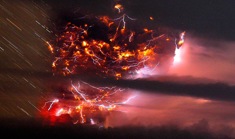 Фотография: Извержение вулкана Пуйеуэ в Чили №1 - BigPicture.ru
