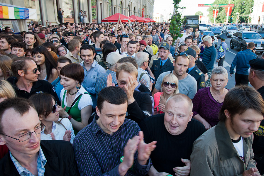 Фотография: Разгон мирной акции в Минске №20 - BigPicture.ru
