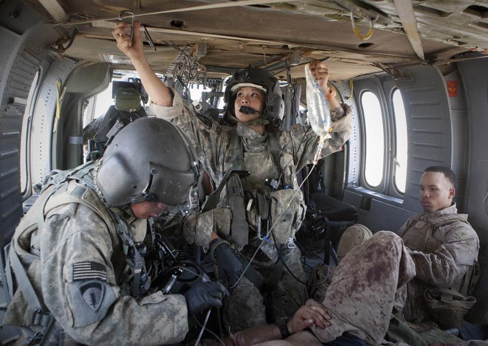 Фотография: На борту медицинского вертолета в Афганистане №23 - BigPicture.ru