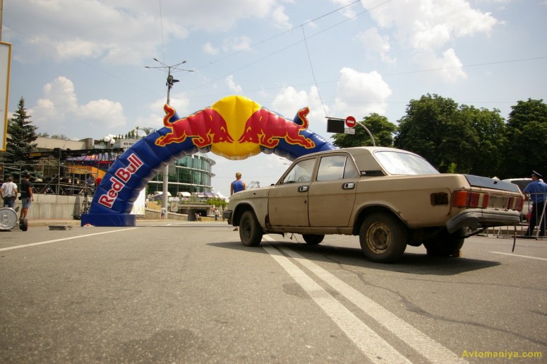 Фотография: За кулисами Red Bull Ралли на Тарантасах: Киев 2011 №24 - BigPicture.ru