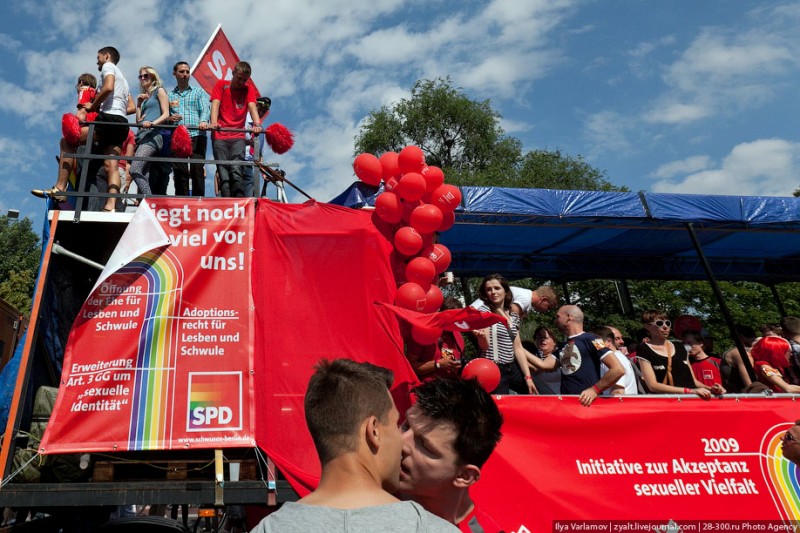 Фотография: Берлинский гей-парад 2011 №27 - BigPicture.ru