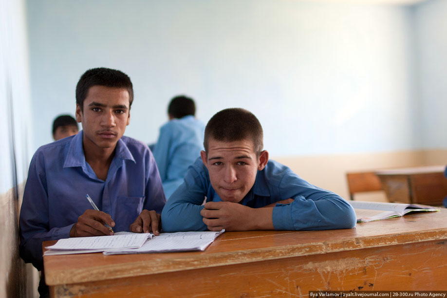Фотография: Афганская школа №42 - BigPicture.ru