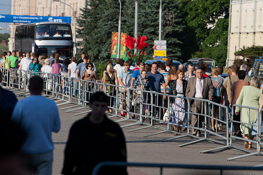 Фотография: Разгон мирной акции в Минске №6 - BigPicture.ru