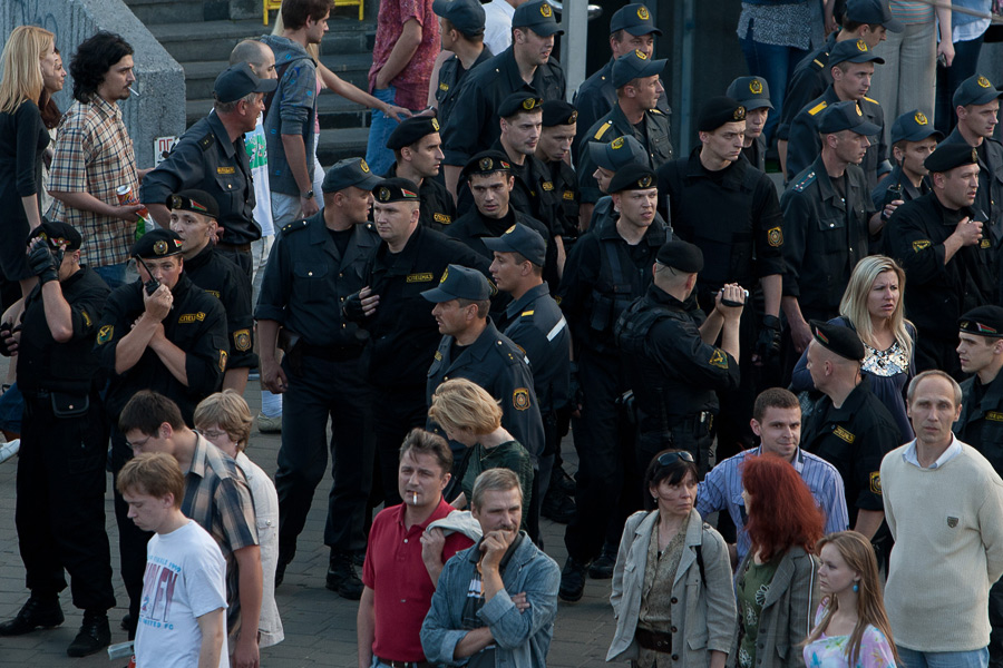 Фотография: Разгон мирной акции в Минске №58 - BigPicture.ru