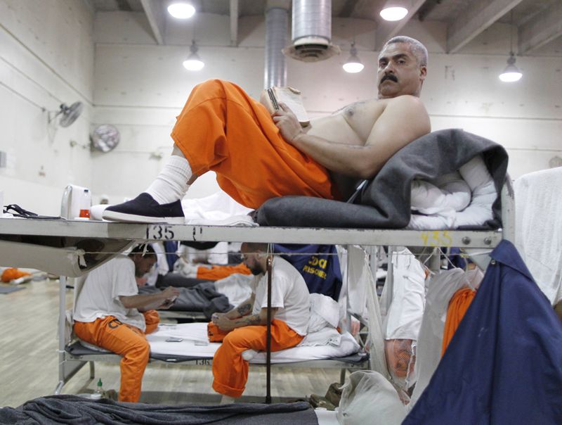 Фотография: Переполненные тюрьмы Калифорнии: Тысячи преступников выйдут на свободу? №4 - BigPicture.ru