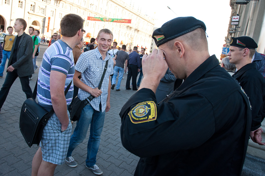 Фотография: Разгон мирной акции в Минске №9 - BigPicture.ru