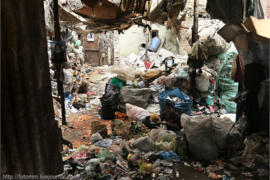 Фотография: Город в городе: квартал мусорщиков в Каире №10 - BigPicture.ru