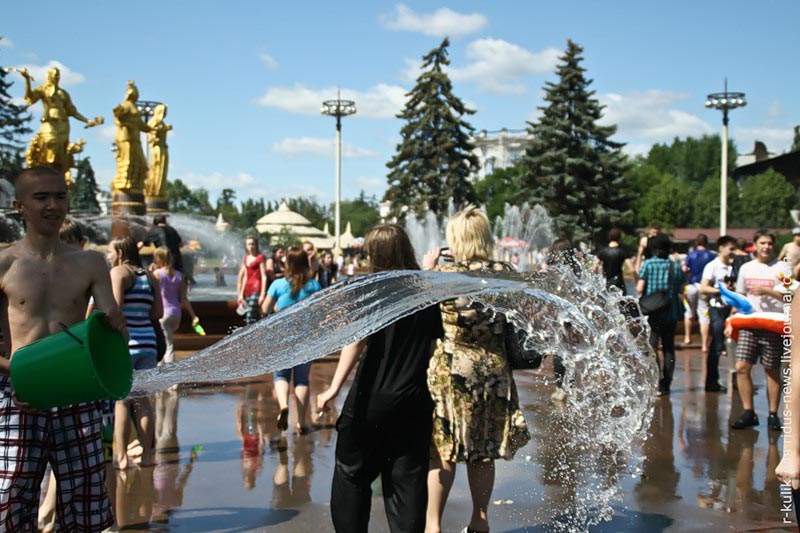 Фотография: Флешмоб Водная битва 2011 №11 - BigPicture.ru
