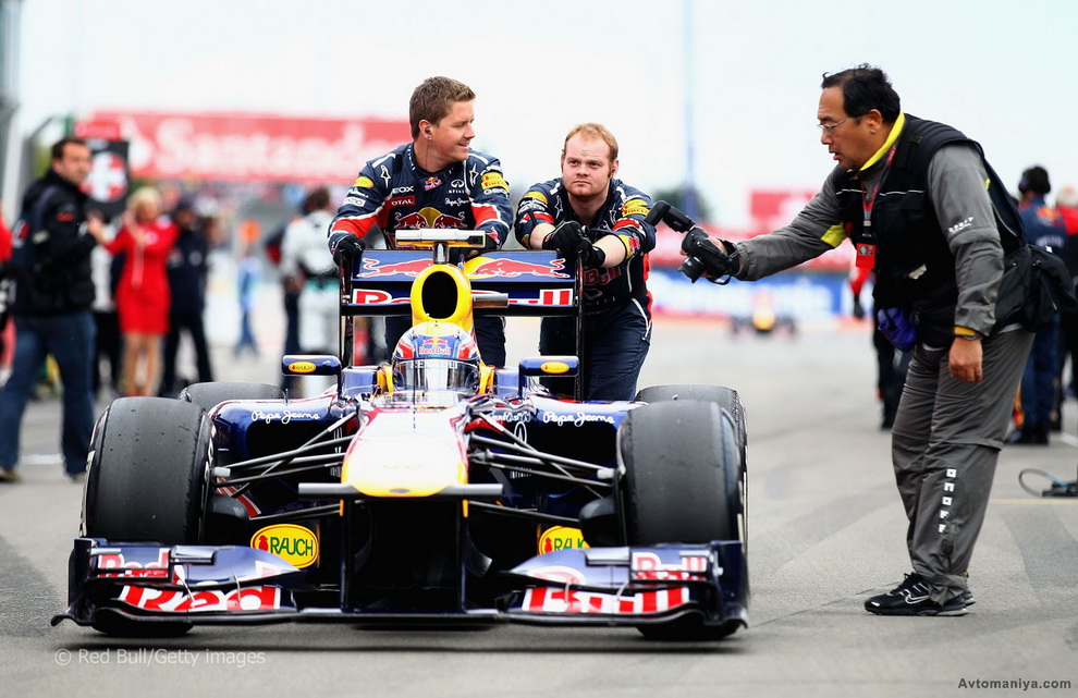 Фотография: Необычные фото Формулы-1, Гран-при Германии 2011: гонка №11 - BigPicture.ru