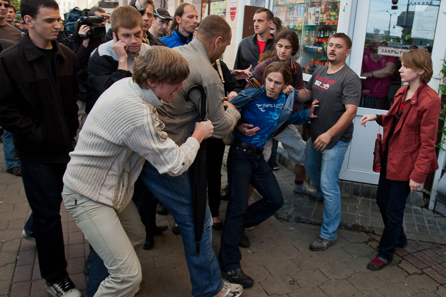 Фотография: День независимости в Беларуси закончился массовыми задержаниями №15 - BigPicture.ru