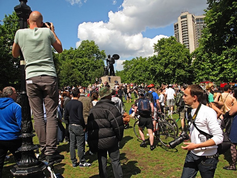 Фотография: Голый велопробег в Лондоне: Uncover The Truth. Go Naked. №3 - BigPicture.ru