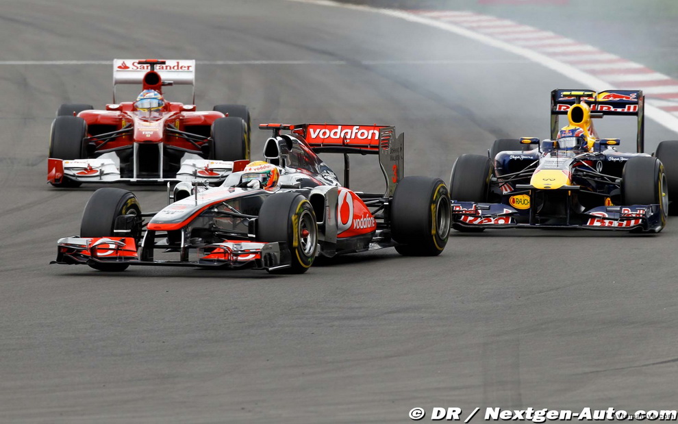 Фотография: Необычные фото Формулы-1, Гран-при Германии 2011: гонка №26 - BigPicture.ru