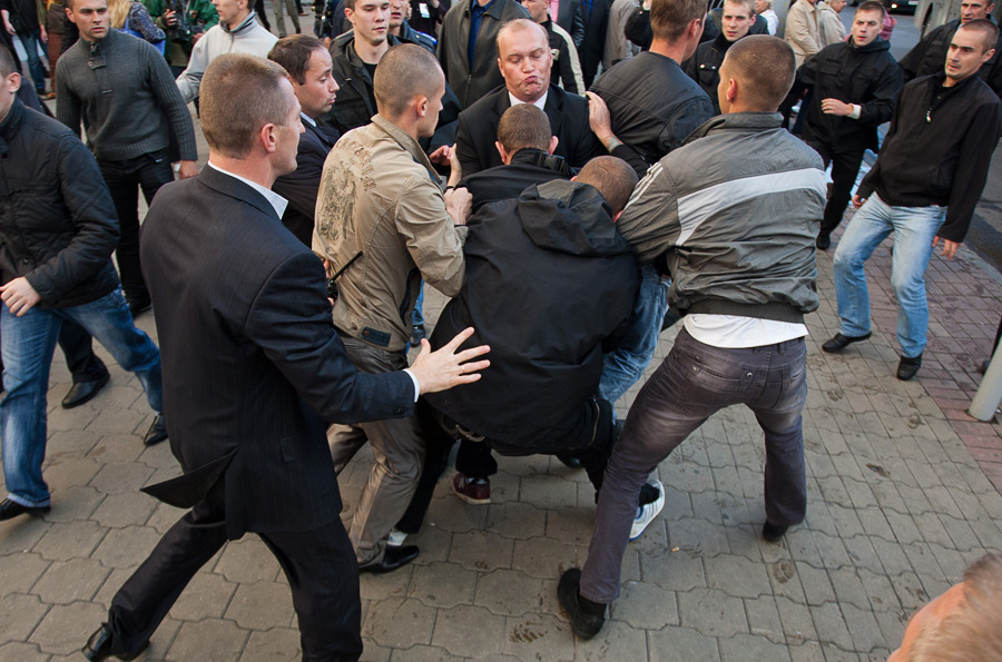 Фотография: День независимости в Беларуси закончился массовыми задержаниями №31 - BigPicture.ru