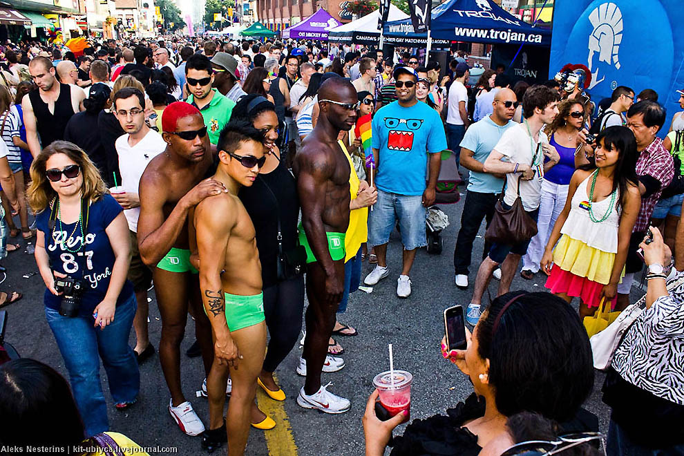 Фотография: Гей-парад в Торонто №46 - BigPicture.ru