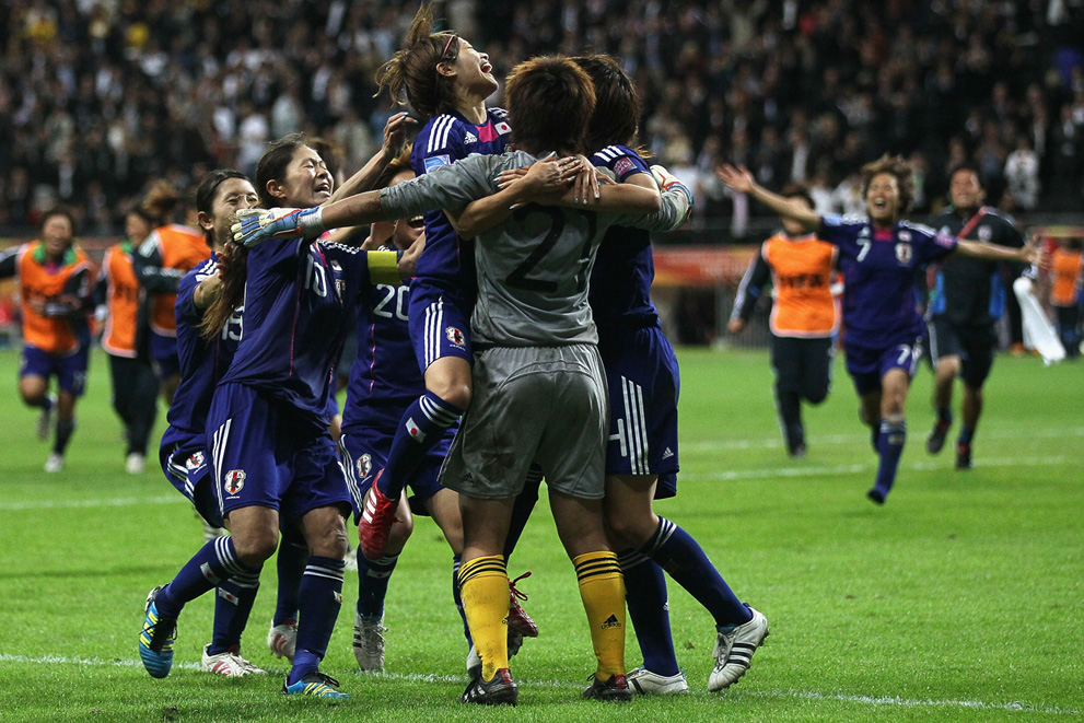 Фотография: Япония стала чемпионом мира по футболу среди женщин №48 - BigPicture.ru