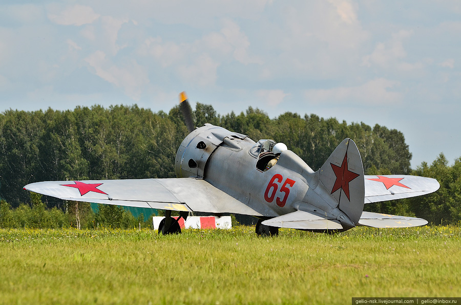 Фотография: Летные испытания восстановленного истребителя 30-х годов №6 - BigPicture.ru