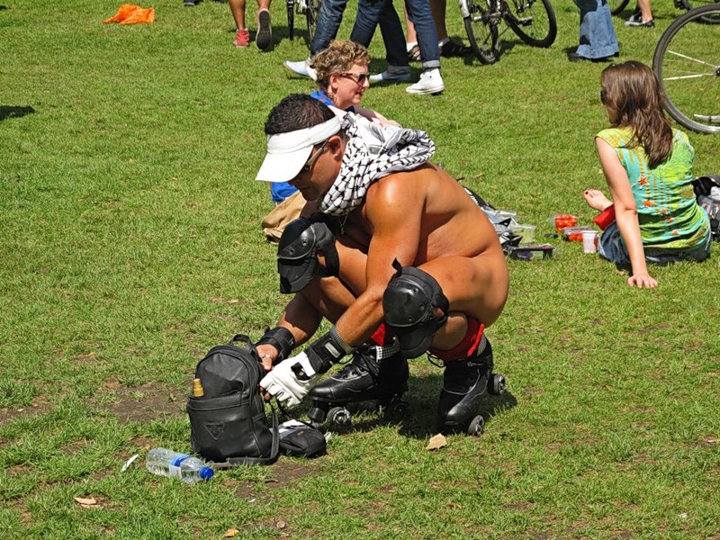 Фотография: Голый велопробег в Лондоне: Uncover The Truth. Go Naked. №6 - BigPicture.ru
