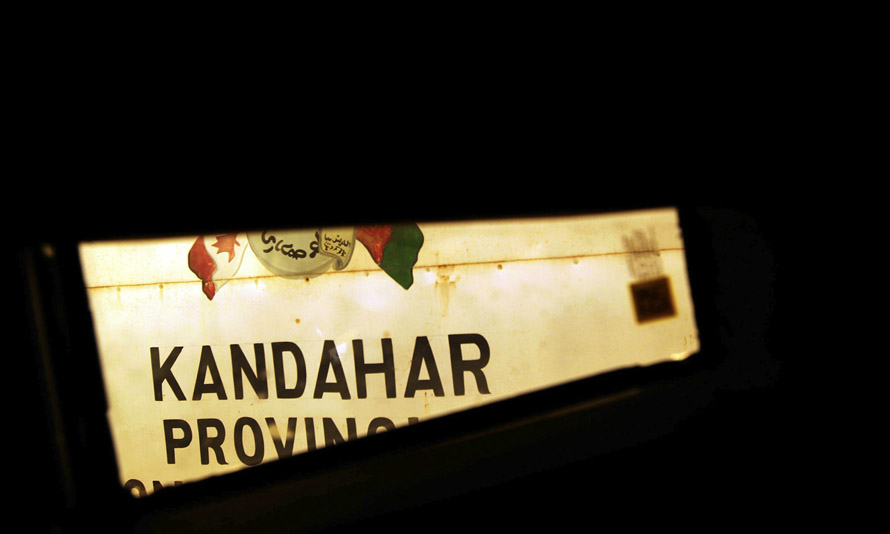 Фотография: Взгляд на Кандагар с борта бронетранспортера M-ATV №8 - BigPicture.ru