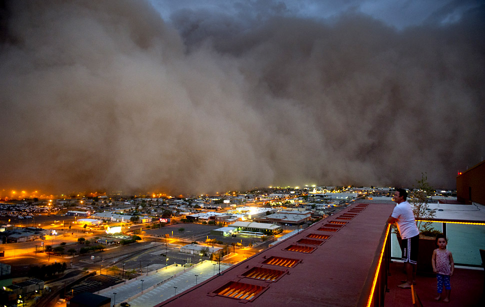 Фотография: Пыльная буря накрыла города Аризоны №3 - BigPicture.ru