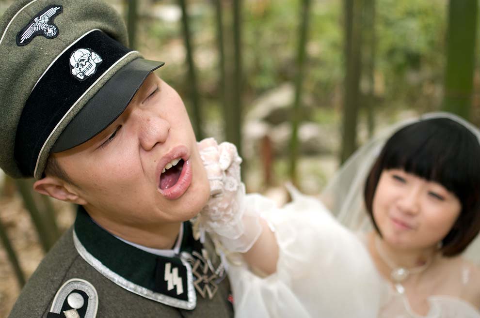 Фотография: Фашистская свадебная фотосессия в Китае №10 - BigPicture.ru