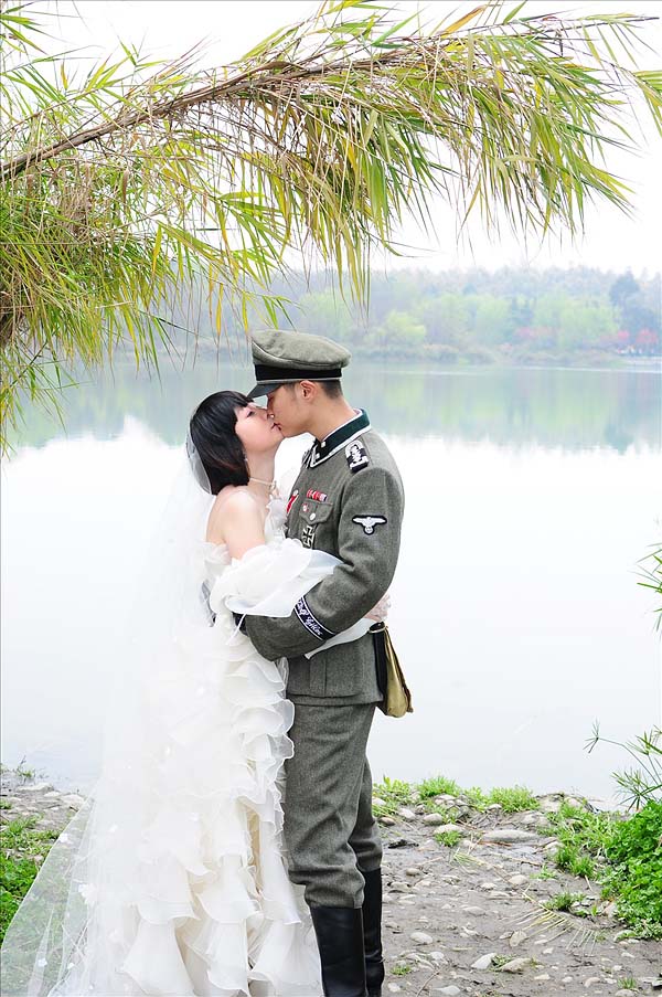 Фотография: Фашистская свадебная фотосессия в Китае №9 - BigPicture.ru