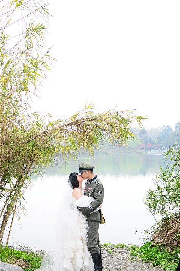 Фотография: Фашистская свадебная фотосессия в Китае №8 - BigPicture.ru