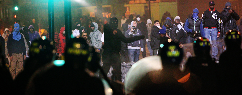 Фотография: Массовые погромы и беспорядки в Лондоне (Часть 2) №5 - BigPicture.ru