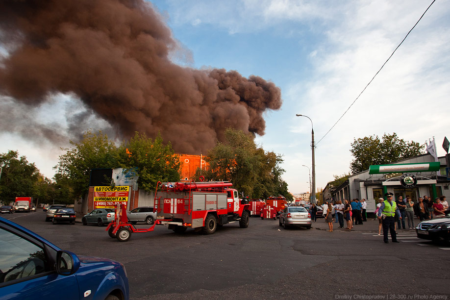 Фотография: Крупнейший пожар в Москве за этот год №2 - BigPicture.ru