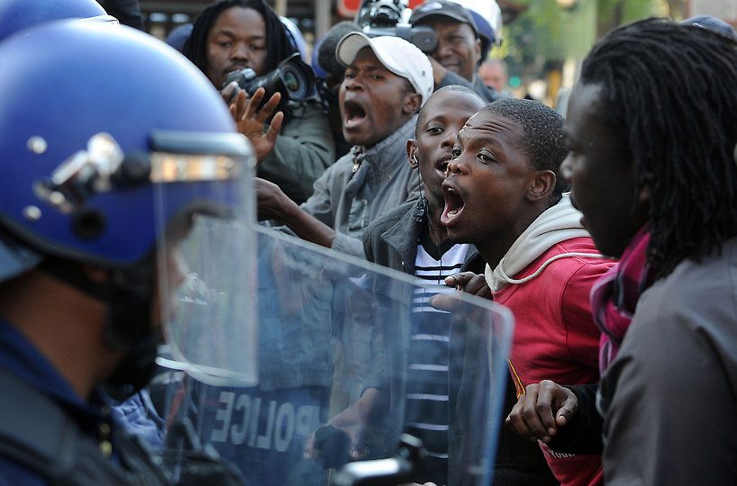 Фотография: Протесты в Южной Африке №13 - BigPicture.ru