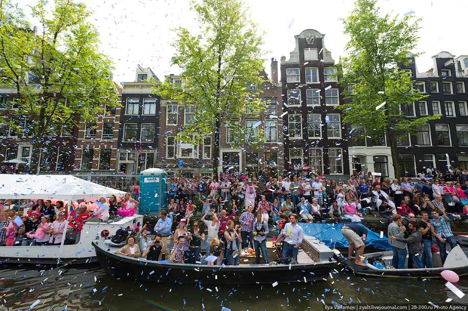Фотография: Амстердамский гей-парад 2011 №17 - BigPicture.ru
