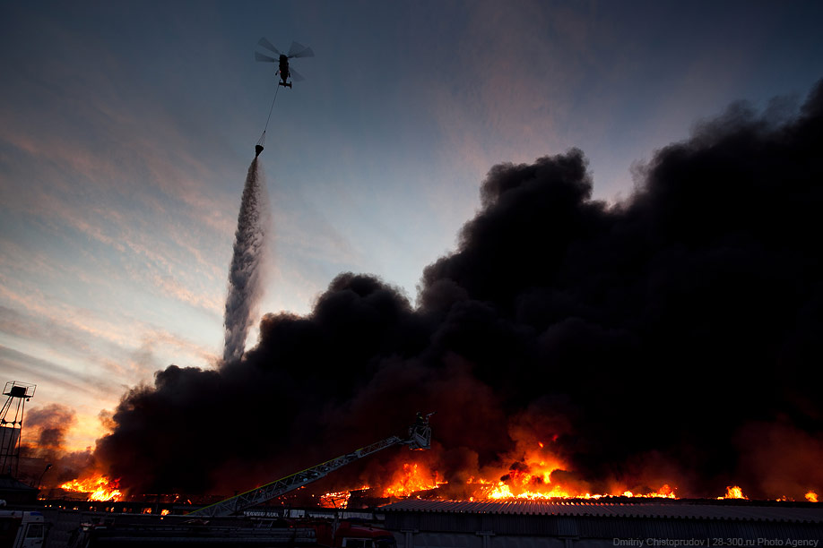 Фотография: Крупнейший пожар в Москве за этот год №18 - BigPicture.ru