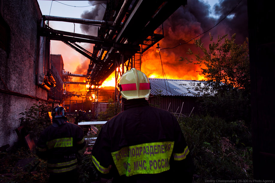 Фотография: Крупнейший пожар в Москве за этот год №25 - BigPicture.ru