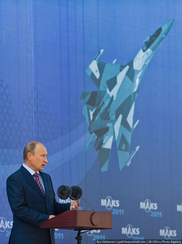Фотография: Путин на Международном авиасалоне МАКС 2011 №25 - BigPicture.ru