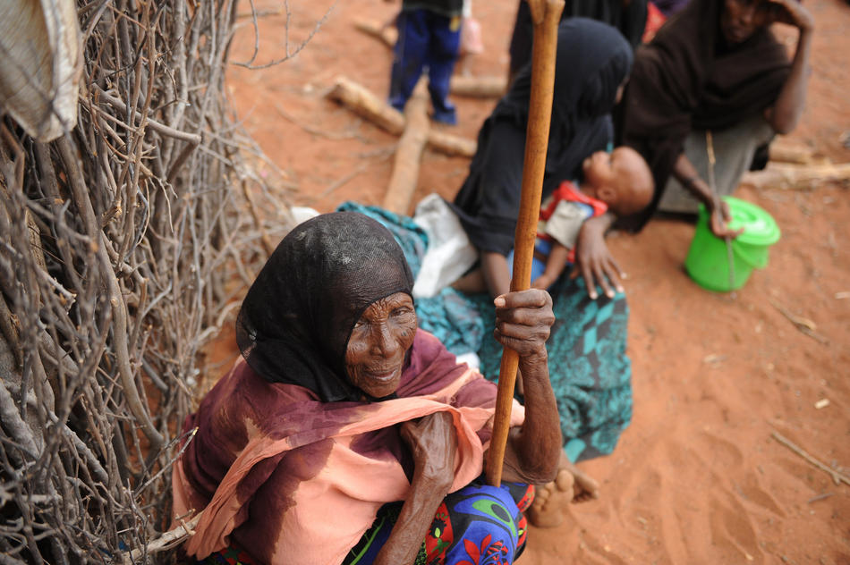 Фотография: Голод в Восточной Африке продолжается №26 - BigPicture.ru