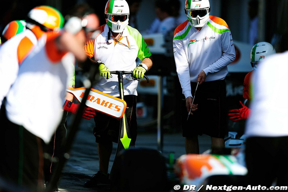 Фотография: За кадром Гран-при Венгрии 2011 №30 - BigPicture.ru