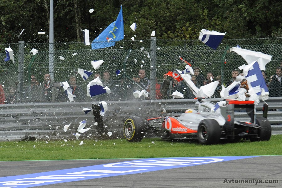 Фотография: Гран-при Бельгии 2011 изнутри: фоторепортаж №30 - BigPicture.ru