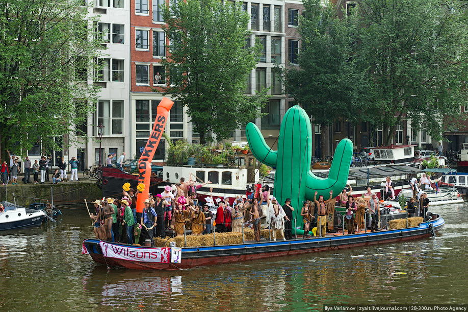 Фотография: Амстердамский гей-парад 2011 №38 - BigPicture.ru