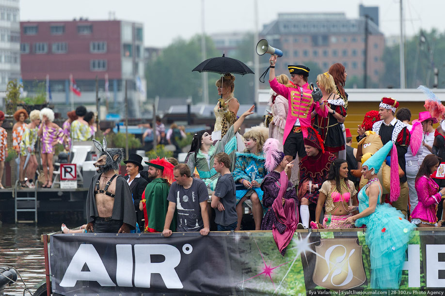 Фотография: Амстердамский гей-парад 2011 №6 - BigPicture.ru