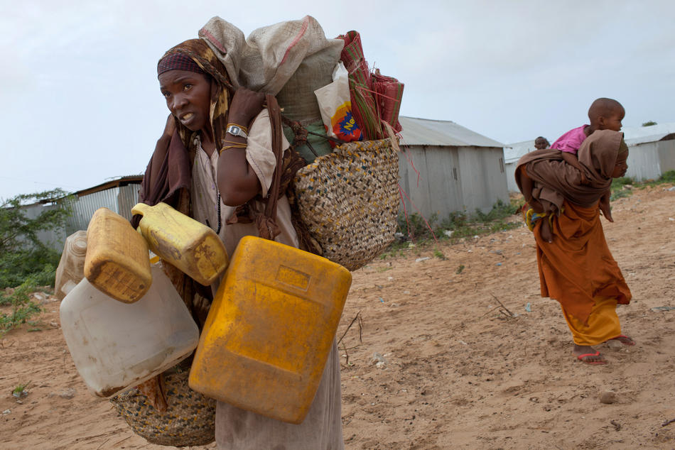 Фотография: Голод в Восточной Африке продолжается №7 - BigPicture.ru